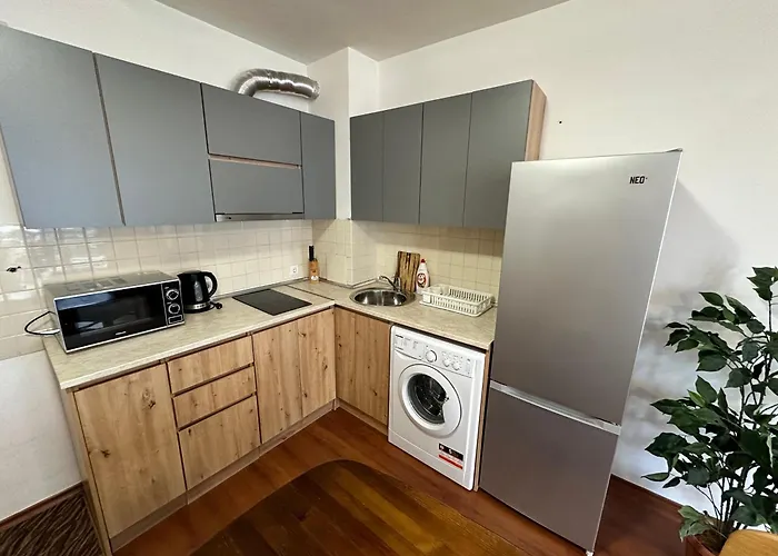 Gramadeto Two Bedroom Next To Gondola