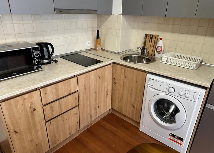 Gramadeto Two Bedroom Next To Gondola *